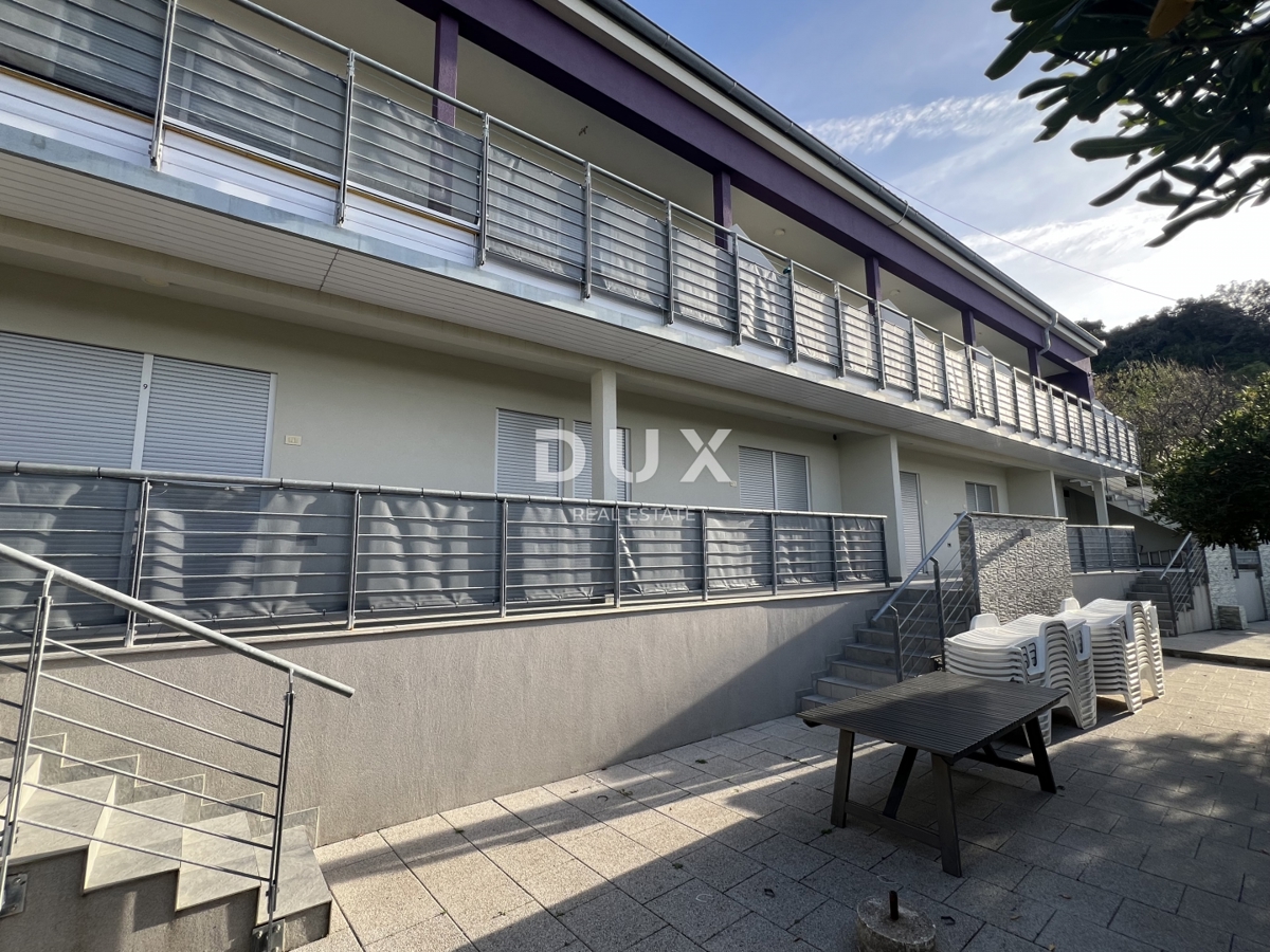 OTOK RAB – unikatna nepremičnina v prvi vrsti ob morju