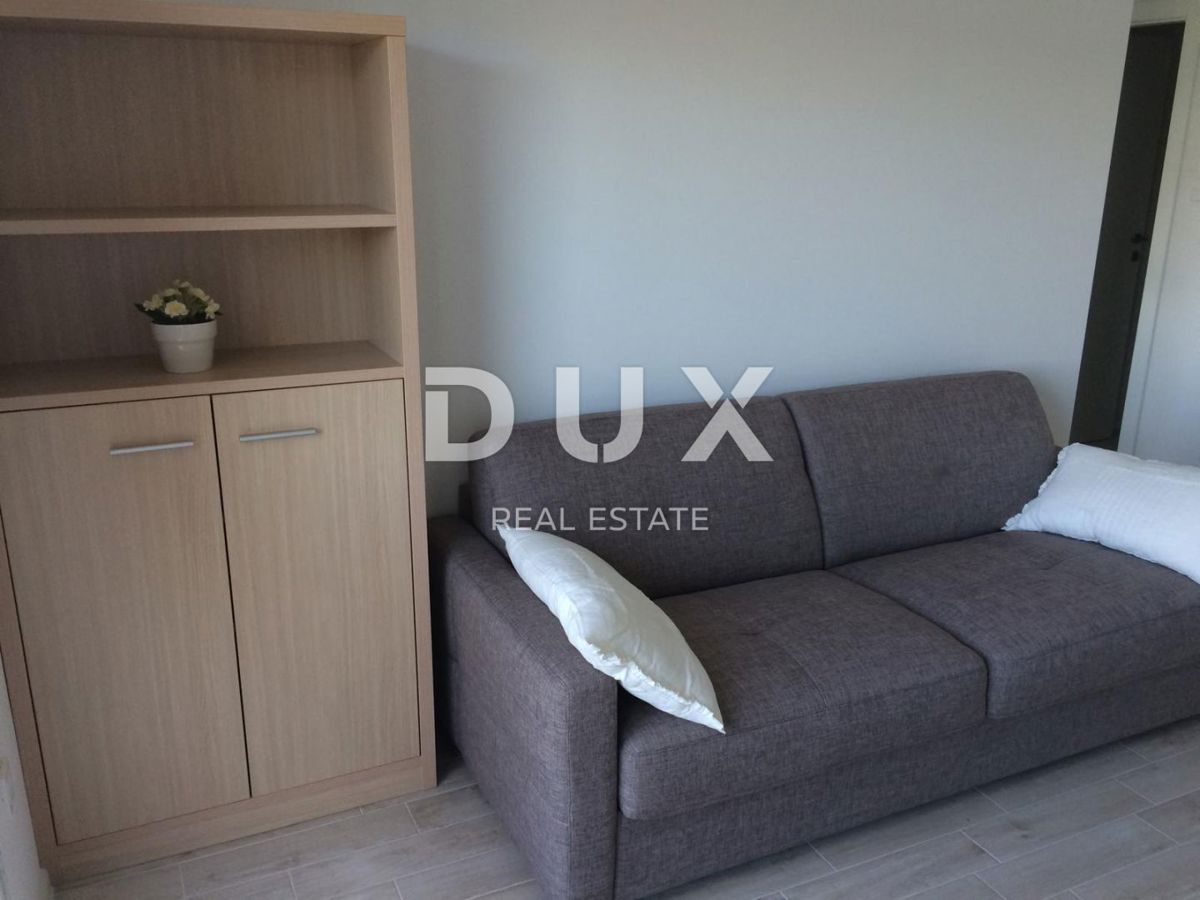 OTOK RAB – unikatna nepremičnina v prvi vrsti ob morju