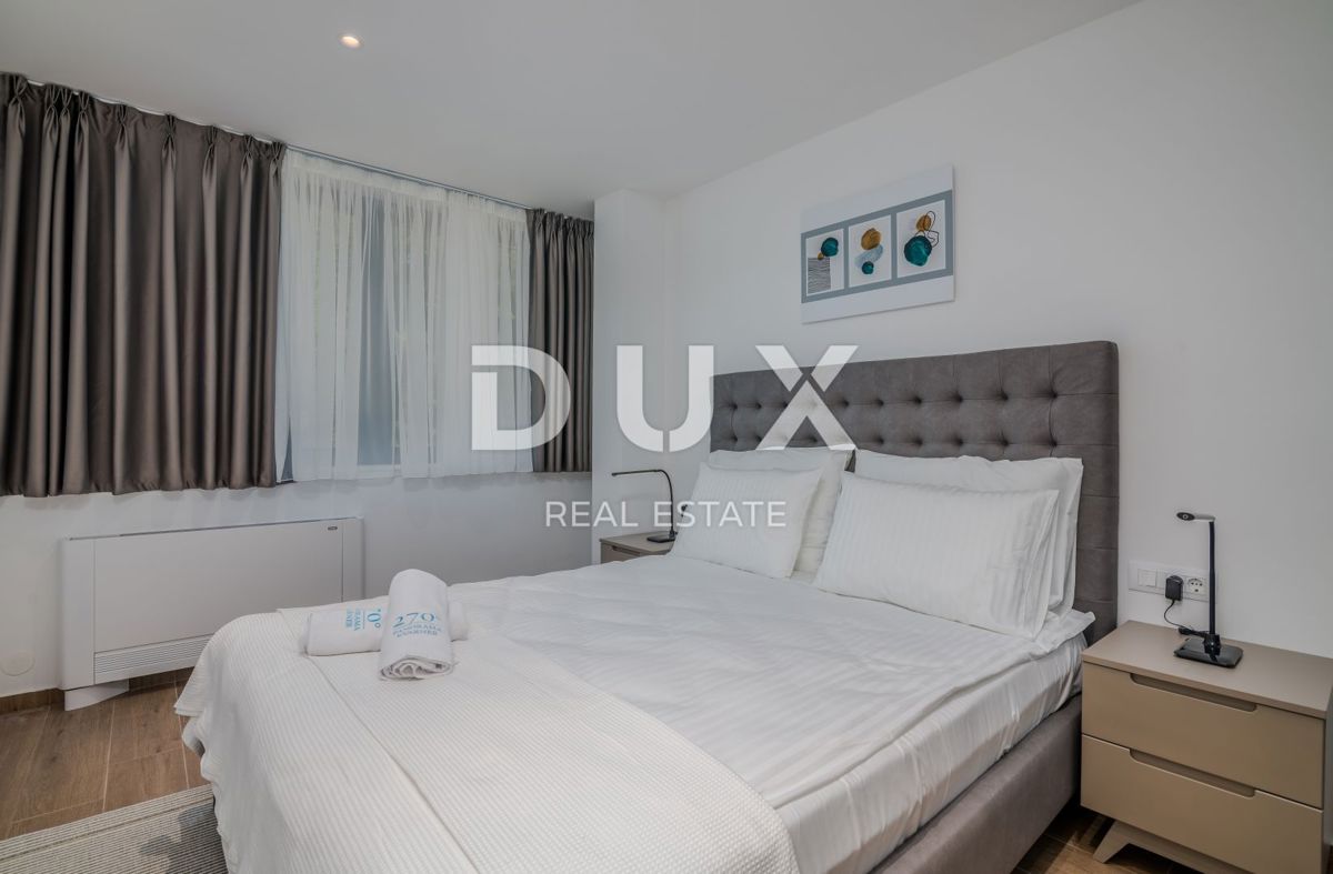 OPATIJA – Moderna luksuzna vila z dvema stanovanjskima enotama in panoramskim pogledom na morje