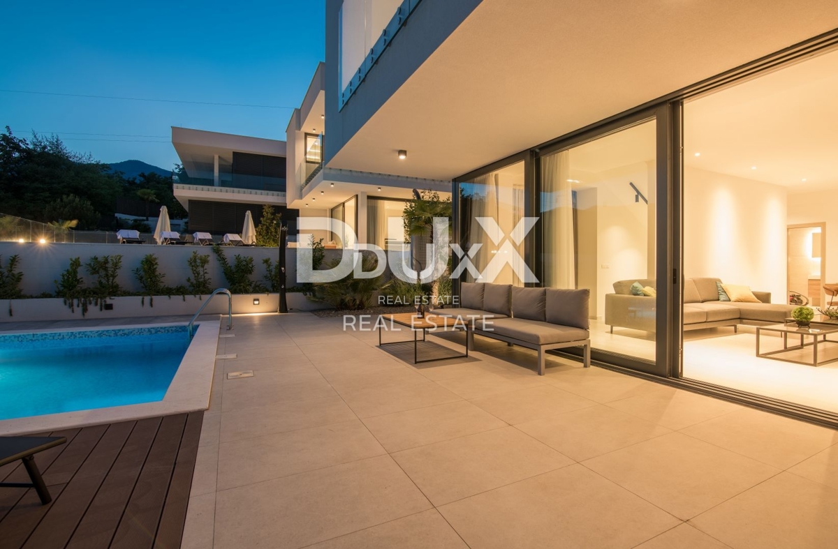 OPATIJA – Moderna luksuzna vila z dvema stanovanjskima enotama in panoramskim pogledom na morje