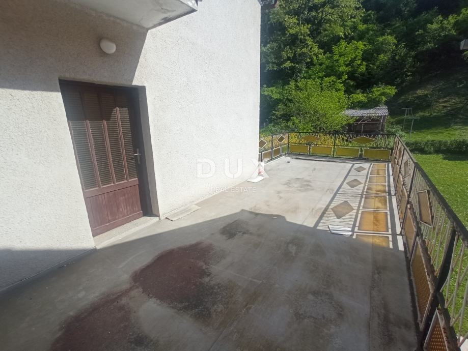 ZAGREB, VRAPČE - Udobna družinska hiša s potencialom za moderno preureditev