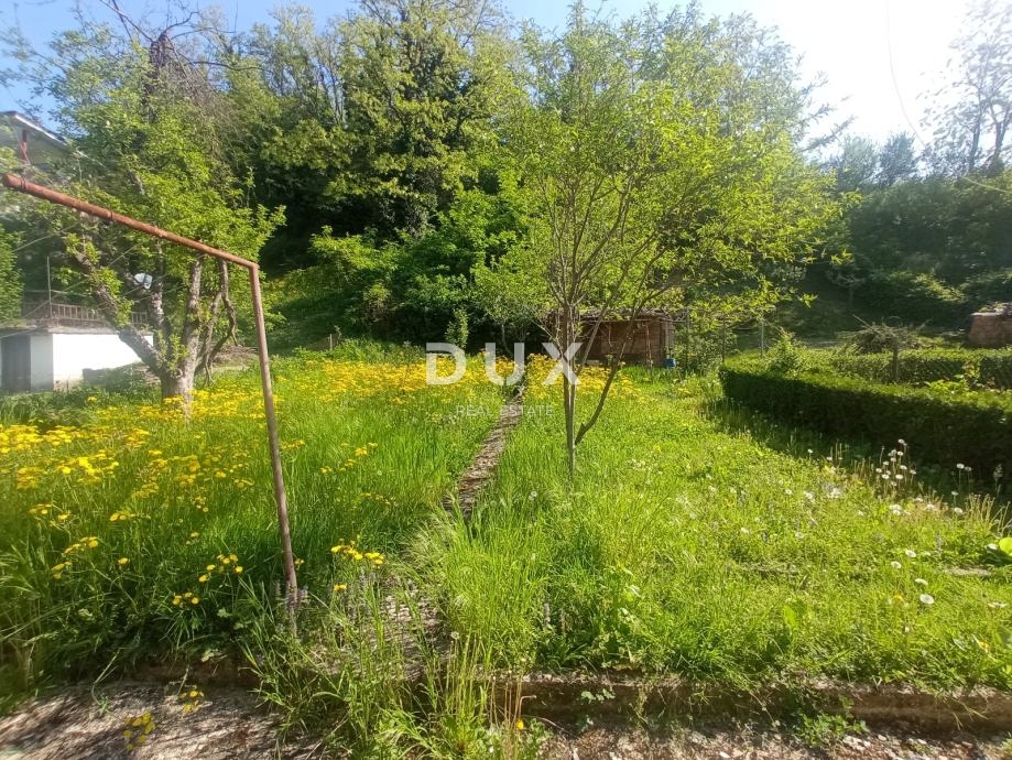 ZAGREB, VRAPČE - Udobna družinska hiša s potencialom za moderno preureditev