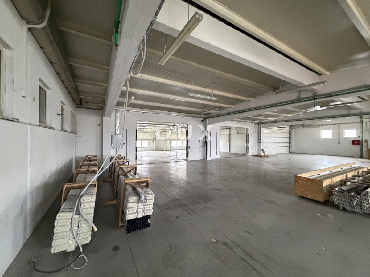 Poslovni prostor Novi Bokanjac, Zadar, 450m2