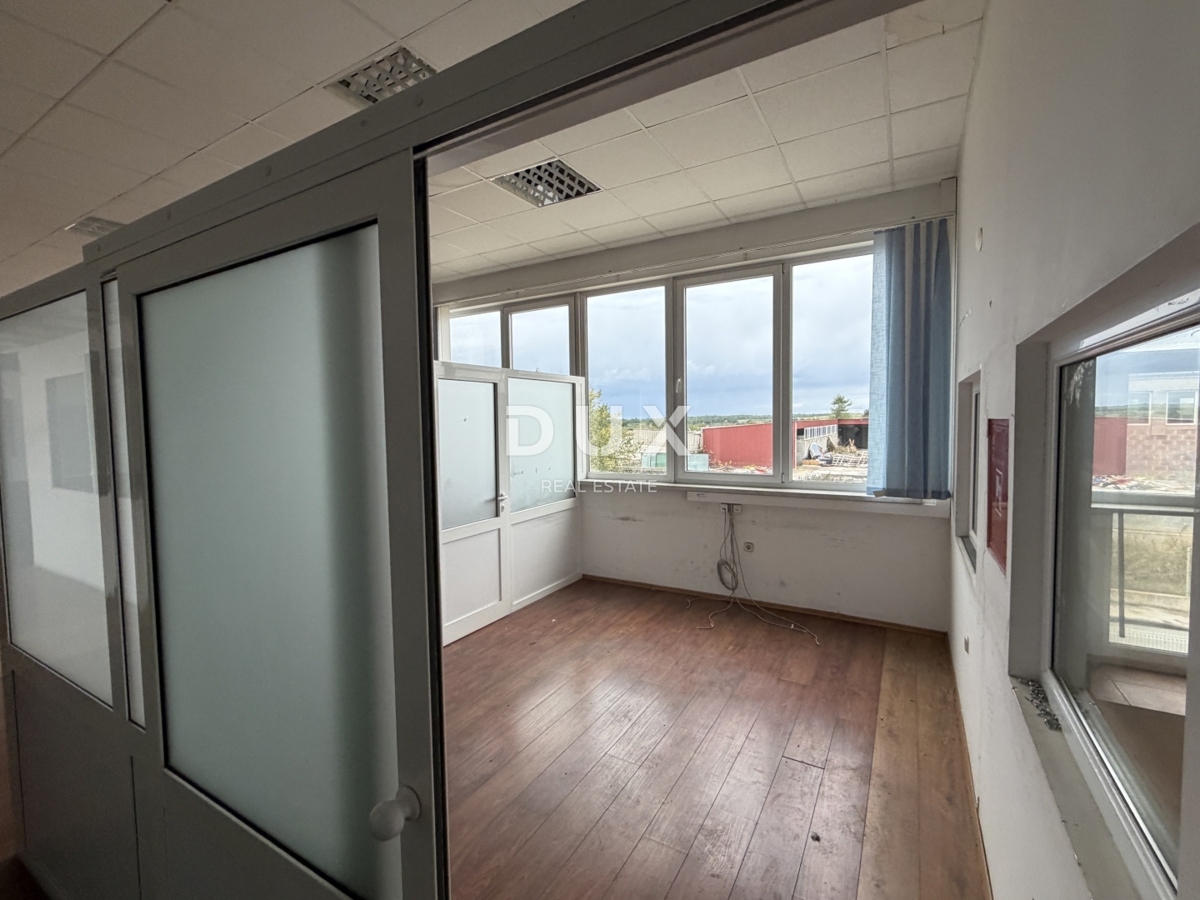 Poslovni prostor Novi Bokanjac, Zadar, 450m2