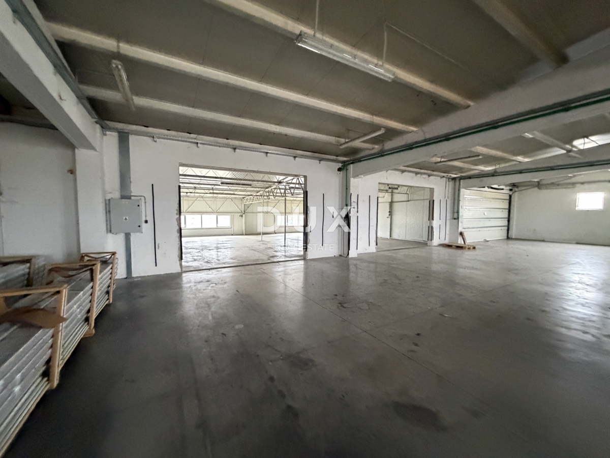 Poslovni prostor Novi Bokanjac, Zadar, 450m2