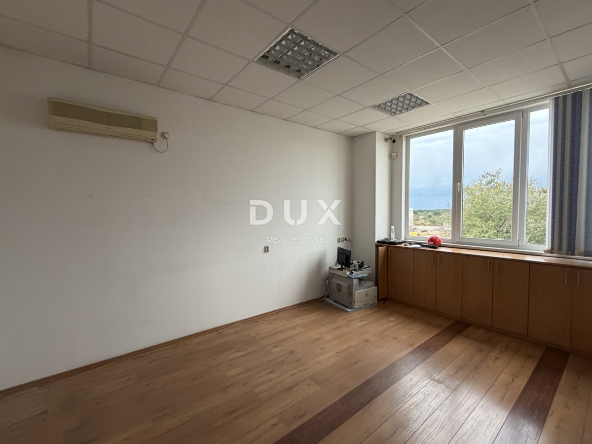 Poslovni prostor Novi Bokanjac, Zadar, 450m2