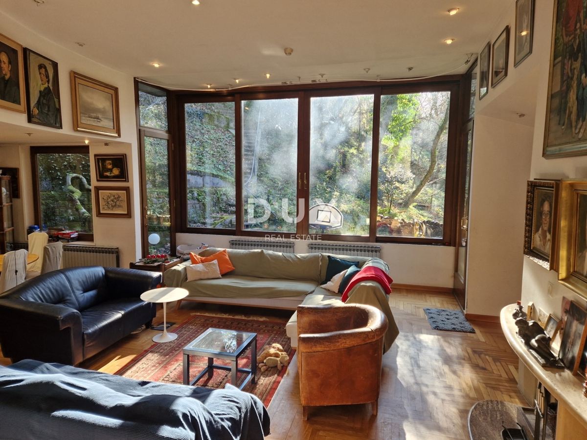 ZAGREB, ZGORNJE MESTO - Edinstvena hiša, obdana z naravo