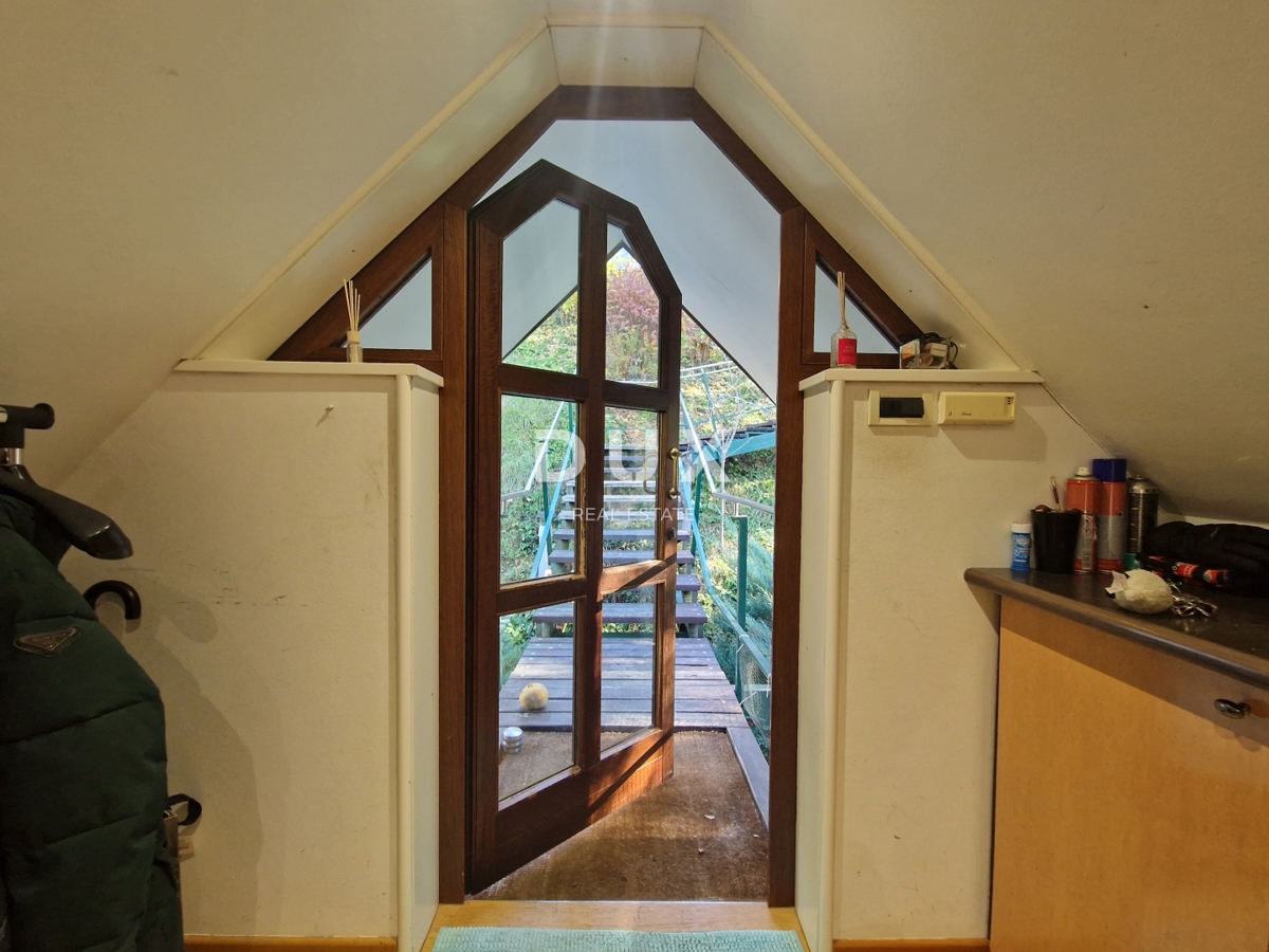 ZAGREB, ZGORNJE MESTO - Edinstvena hiša, obdana z naravo