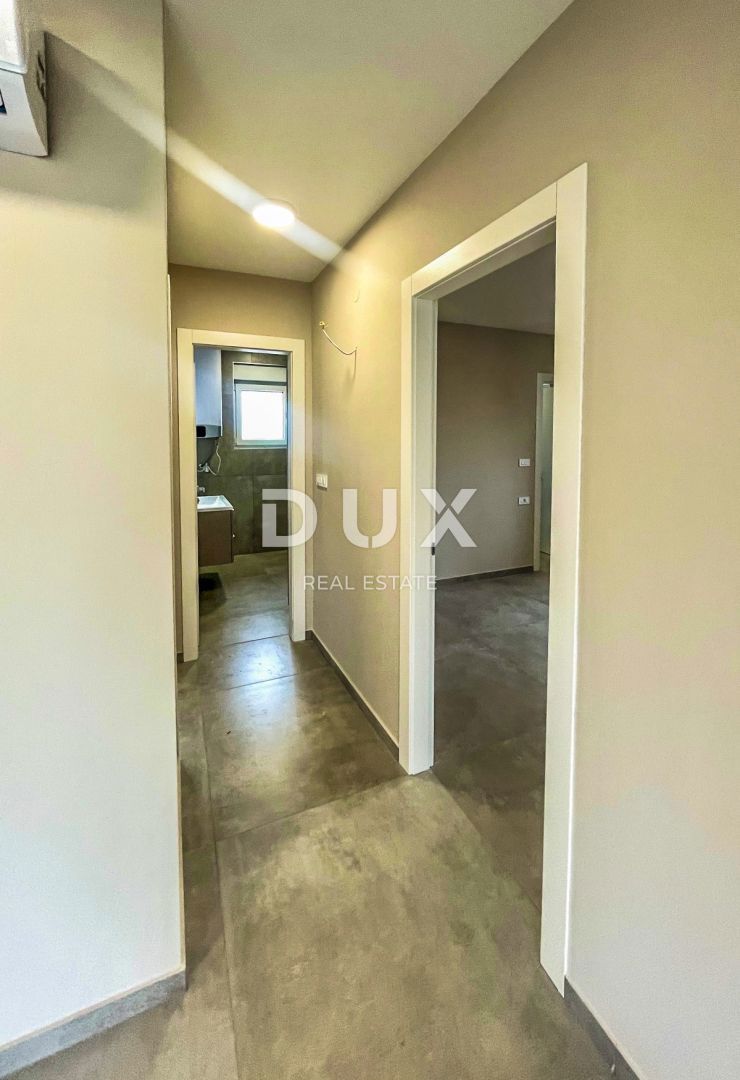 ZADAR, PRIVLAKA - Stanovanje z vrtom v novogradnji. BLIZU MORJA!