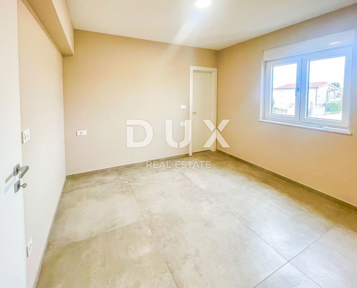 ZADAR, PRIVLAKA - Stanovanje z vrtom v novogradnji. BLIZU MORJA!