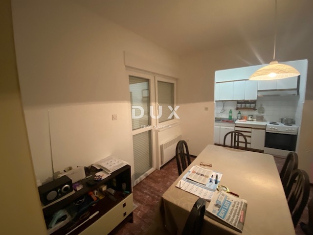 RIJEKA, DRAŽICE, CENTER - samostojna hiša z dvema ločenima stanovanjema na odlični lokaciji + 2.200 m2 GRADBENEGA ZEMLJIŠČA! PRILOŽNOST!