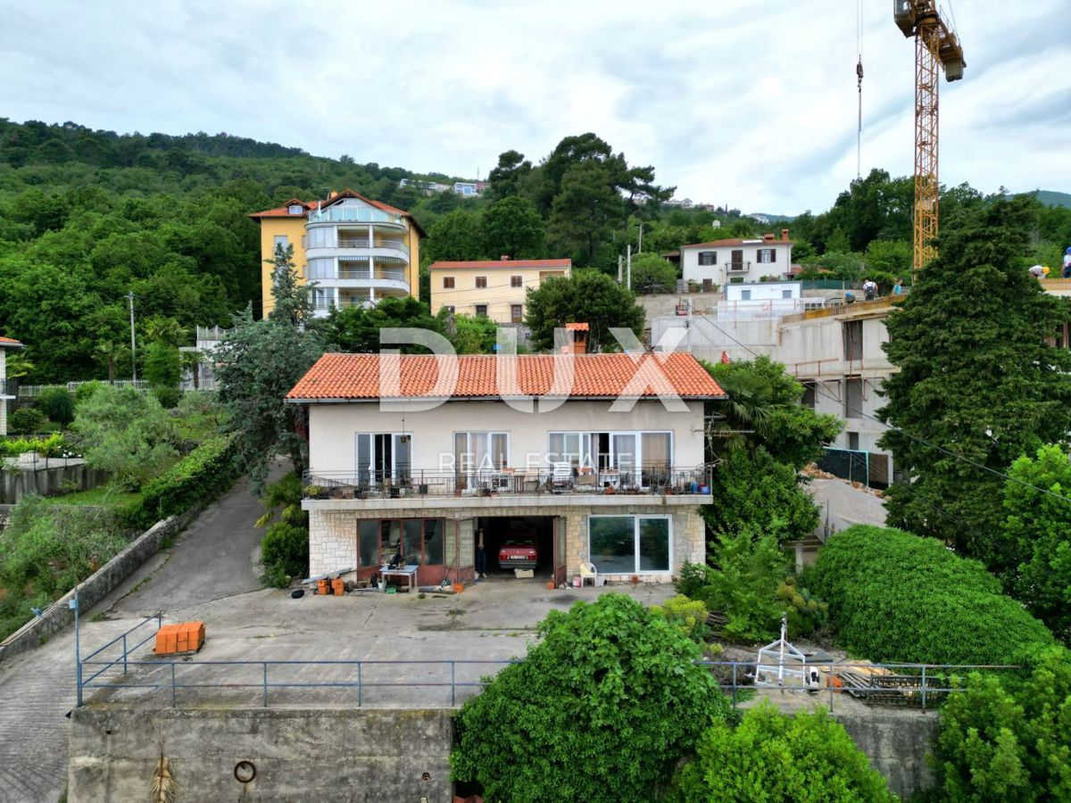OPATIJA, CENTER - samostojna hiša 250m2 s panoramskim pogledom na morje + okolica 740m2