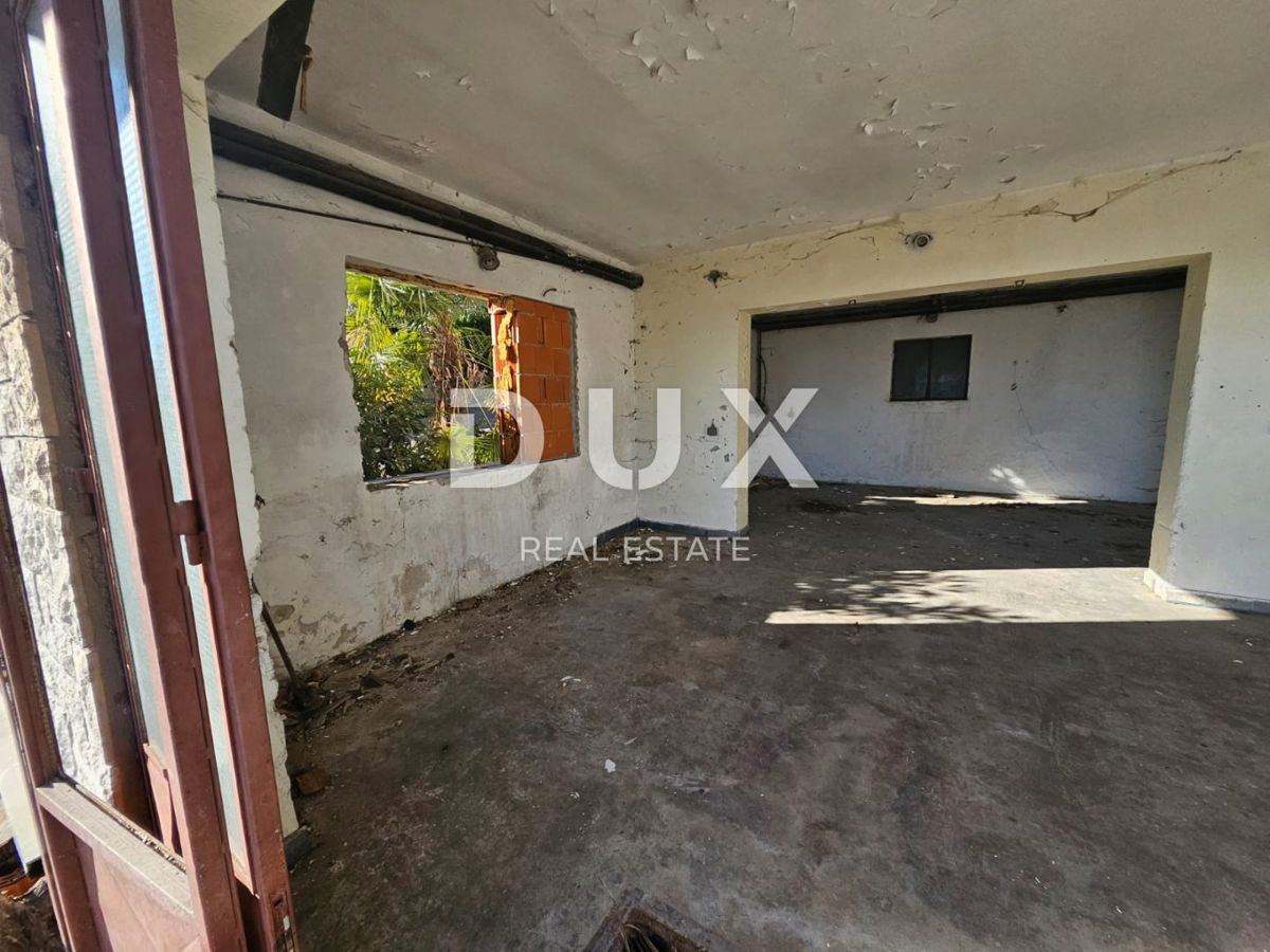 OPATIJA, CENTER - samostojna hiša 250m2 s panoramskim pogledom na morje + okolica 740m2