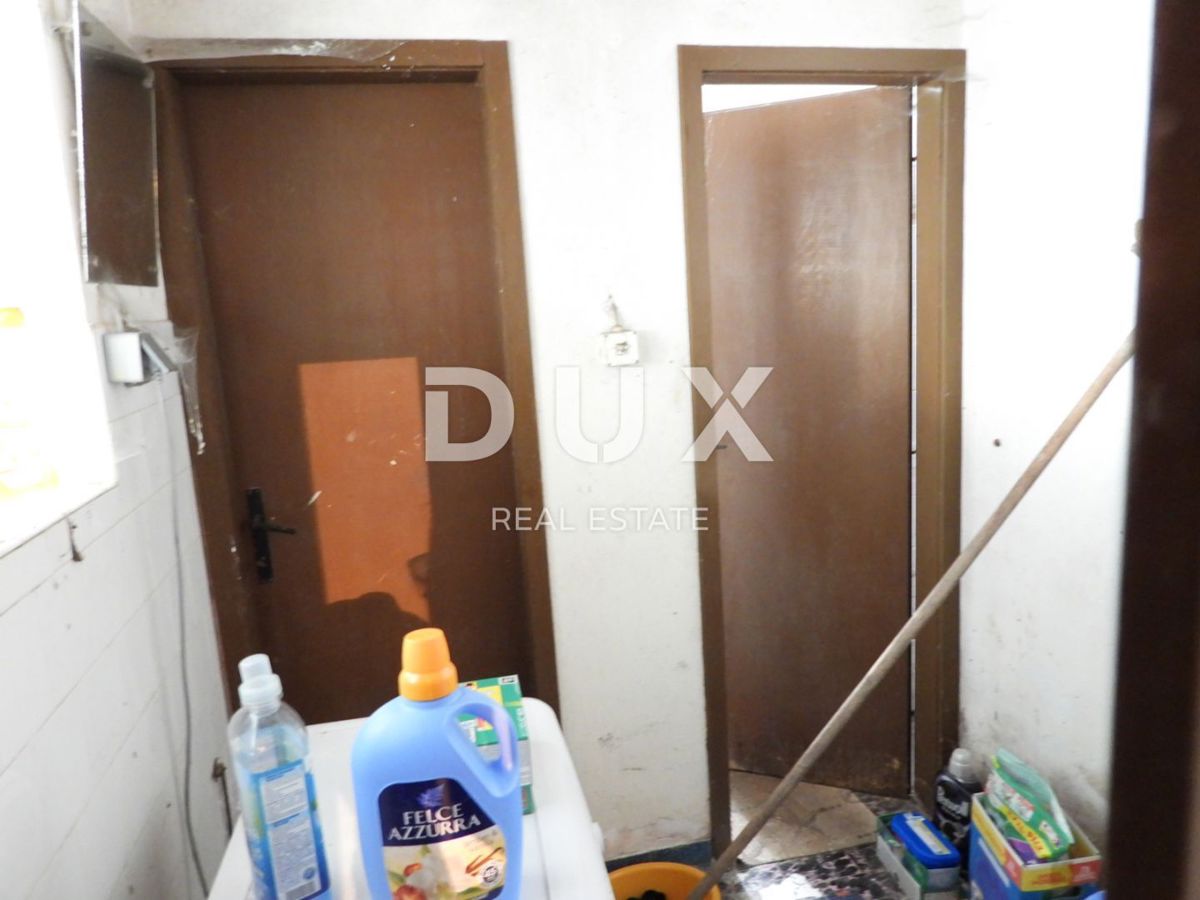 OPATIJA, CENTER - samostojna hiša 250m2 s panoramskim pogledom na morje + okolica 740m2