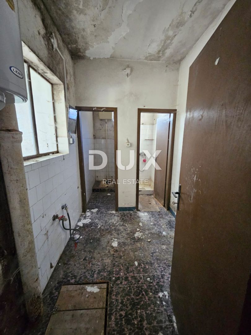 OPATIJA, CENTER - samostojna hiša 250m2 s panoramskim pogledom na morje + okolica 740m2