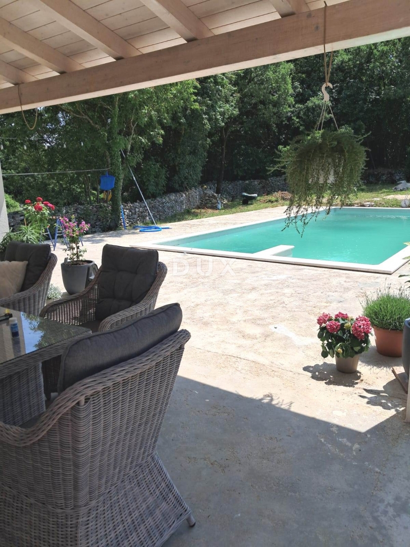 ISTRA, SVETI PETAR U ŠUMI - Čudovita vila na prostranem vrtu!