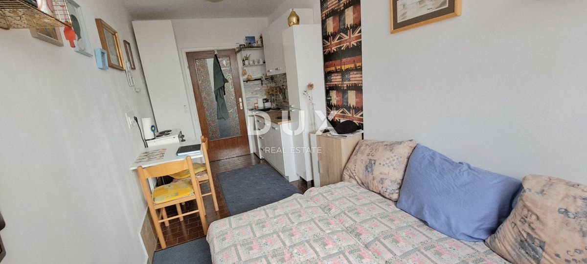 CRIKVENICA - Odlično stanovanje s pogledom na morje, le 200 m od morja