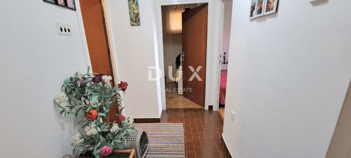 CRIKVENICA - Odlično stanovanje s pogledom na morje, le 200 m od morja