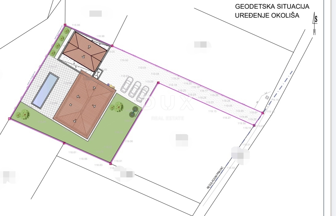ISTRA, LOBORIKA - Zemljišče z gradbenim dovoljenjem!