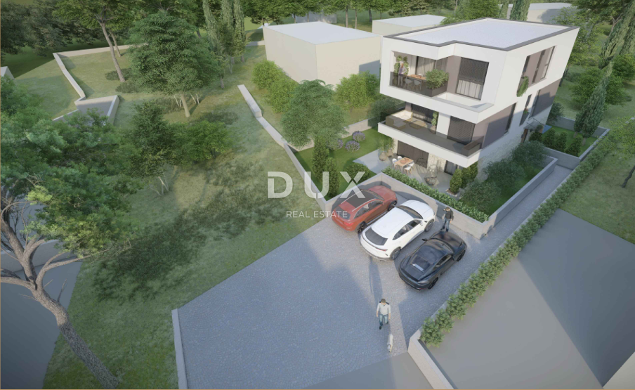 ISTRA, PREMANTURA - Gradbeno zemljišče z idejnim načrtom