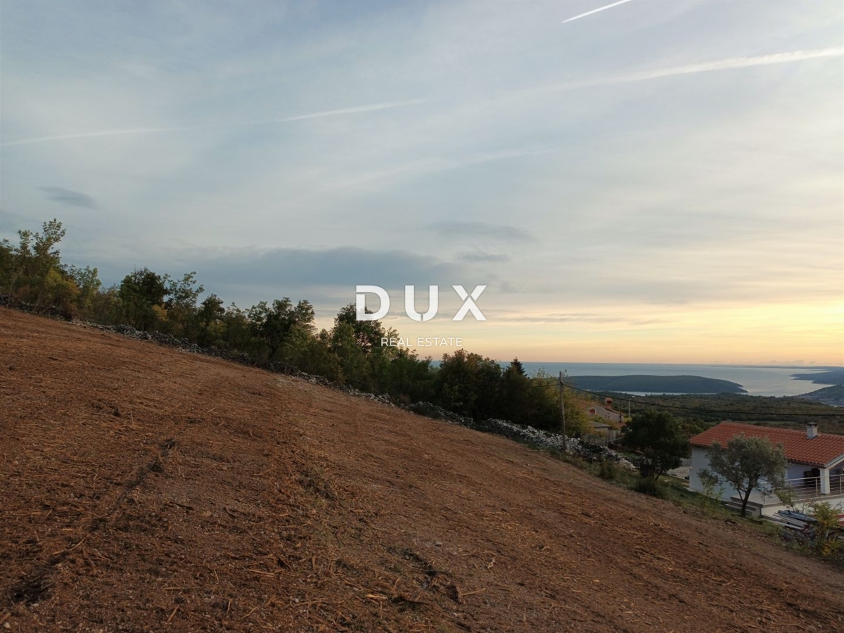 Zemljišče Rabac, Labin, 700m2