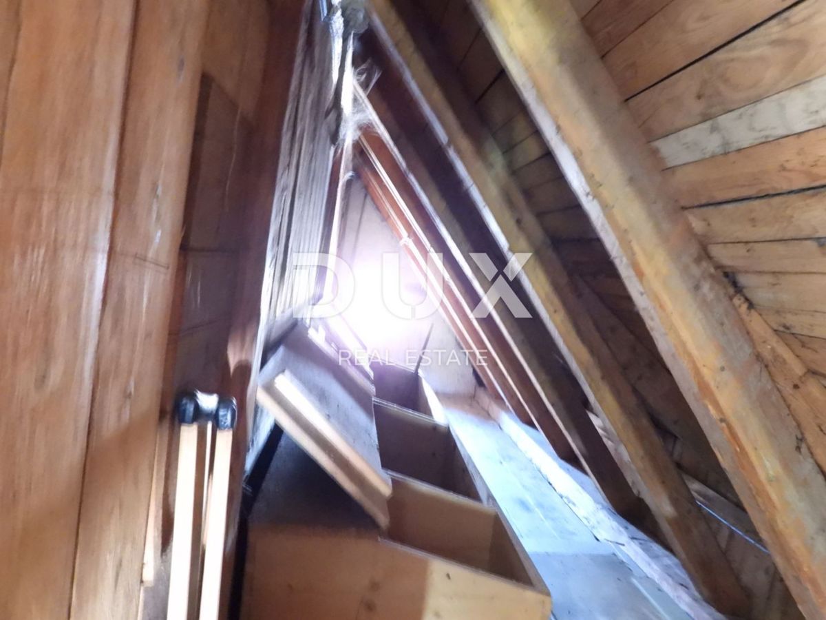 GORSKI KOTAR, SUNGER- stara hiša + 2 gospodarski poslopji + okolica 9000m2