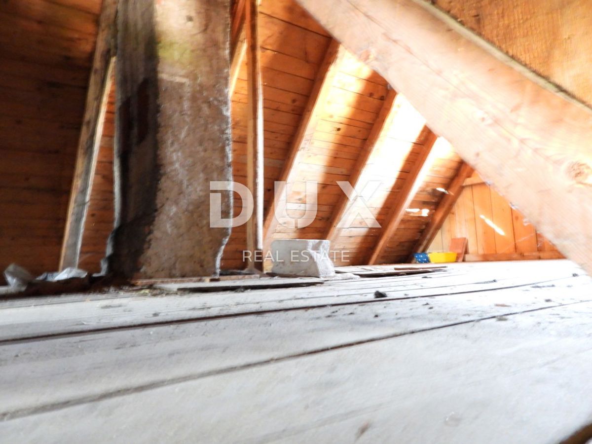 GORSKI KOTAR, SUNGER- stara hiša + 2 gospodarski poslopji + okolica 9000m2