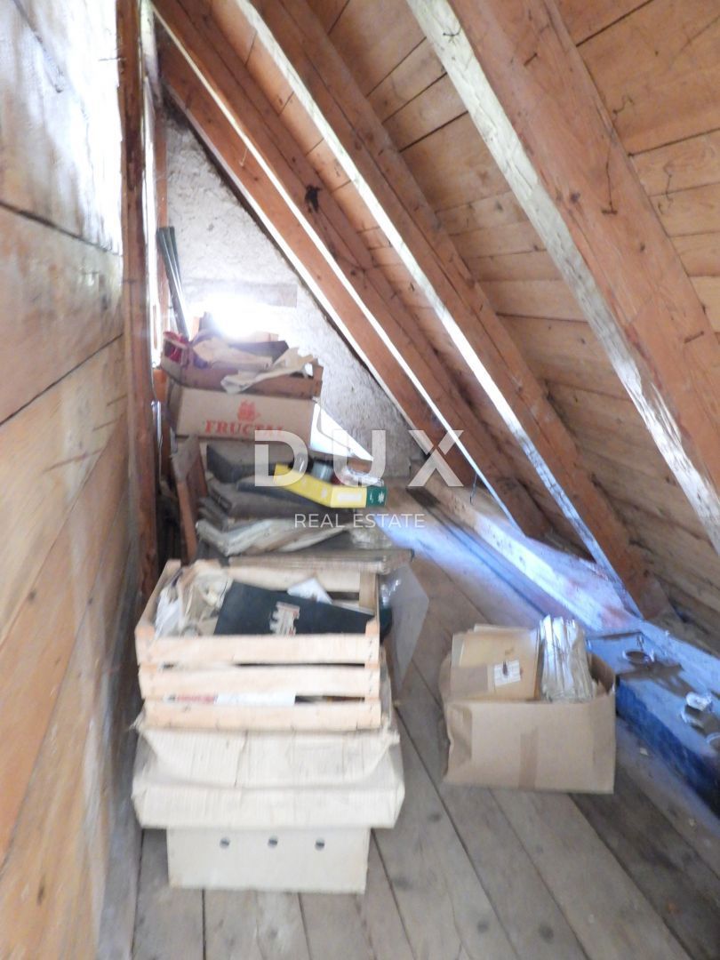 GORSKI KOTAR, SUNGER- stara hiša + 2 gospodarski poslopji + okolica 9000m2