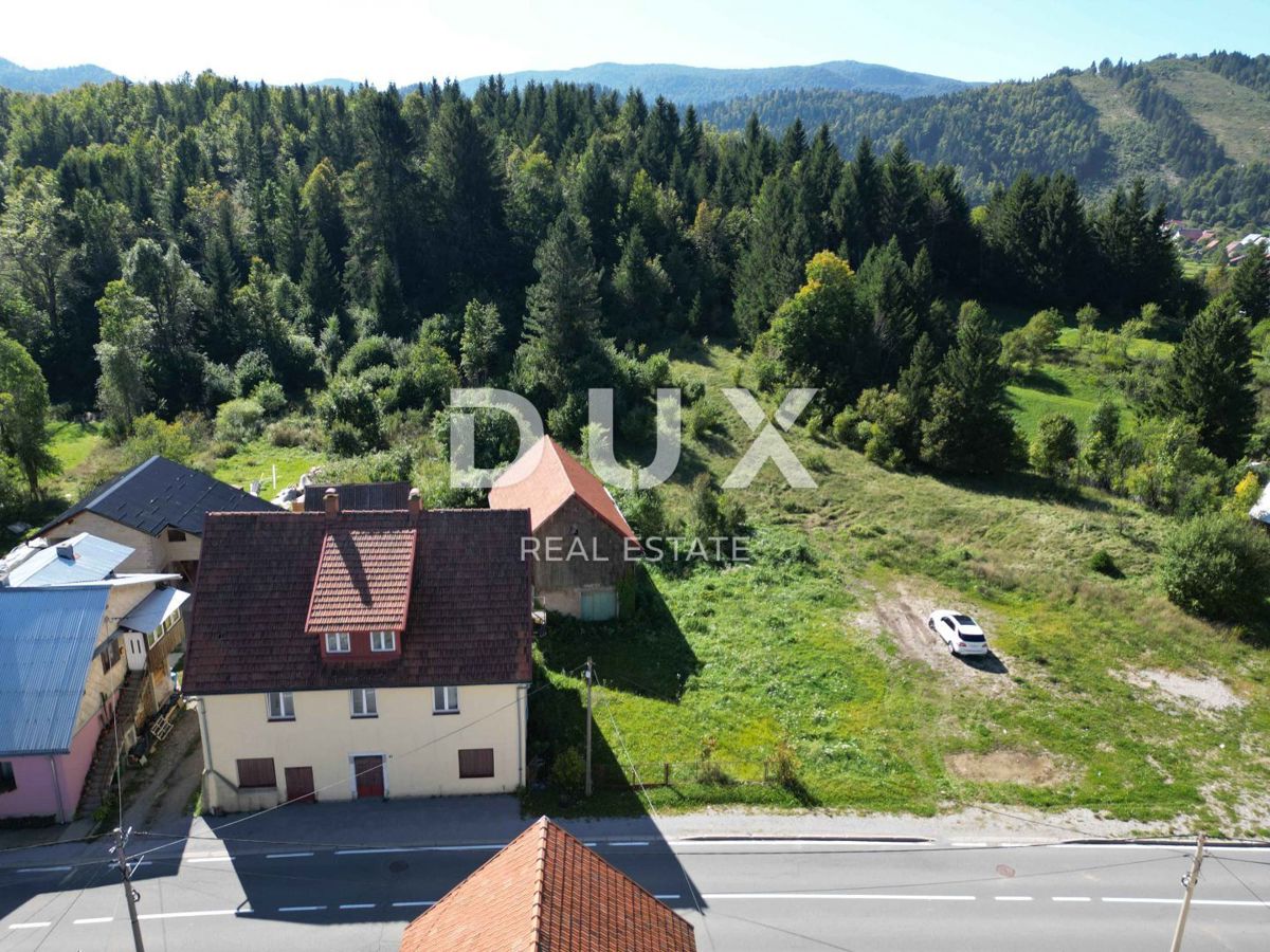 GORSKI KOTAR, SUNGER- stara hiša + 2 gospodarski poslopji + okolica 9000m2