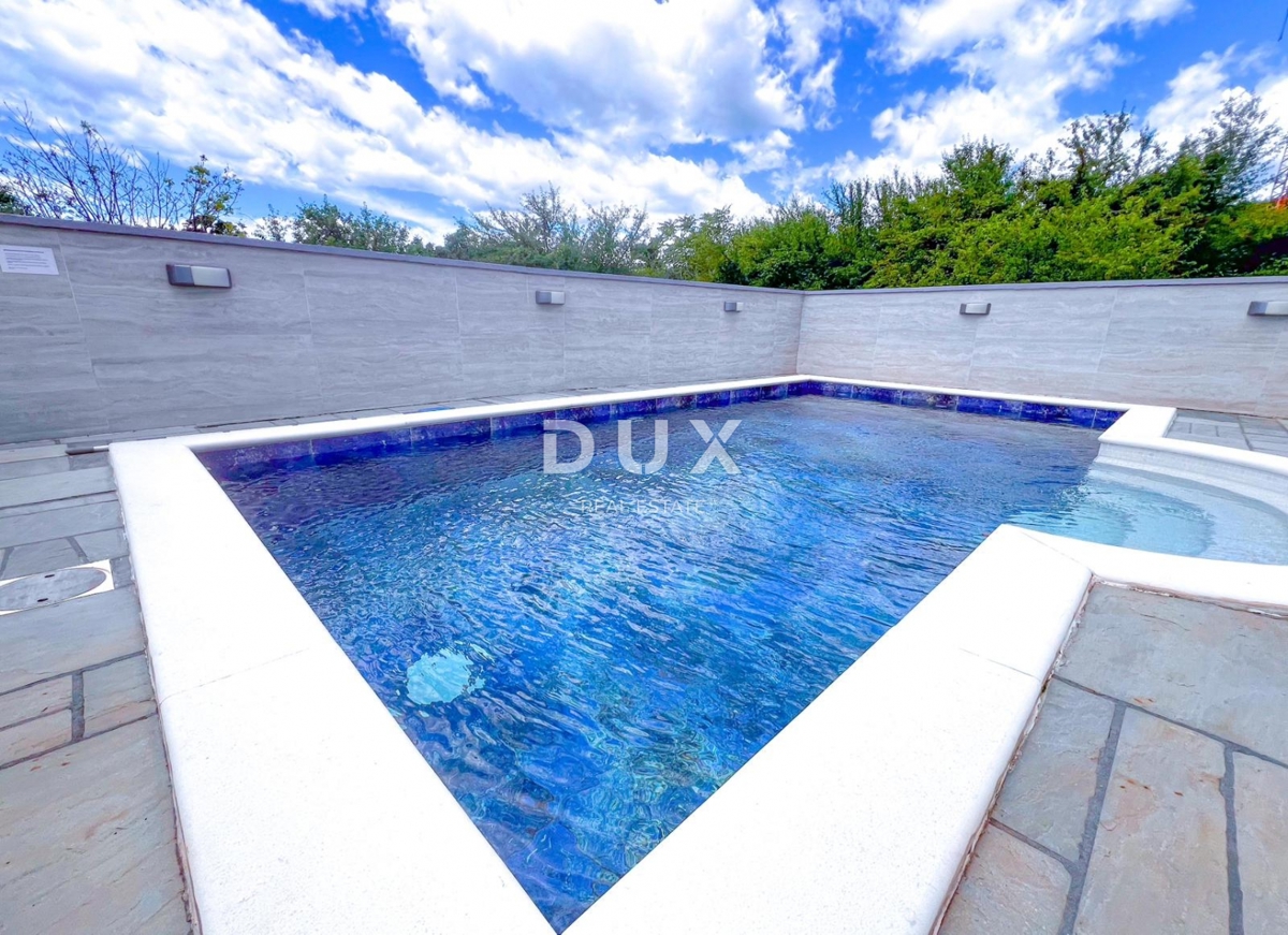 CRIKVENICA - Vila z bazenom in pogledom na Jadran, 300m2