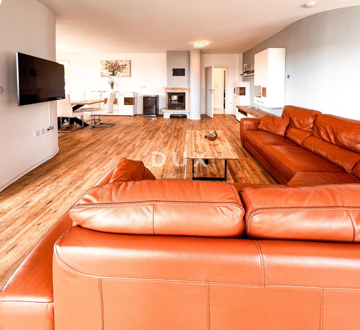 CRIKVENICA - Vila z bazenom in pogledom na Jadran, 300m2