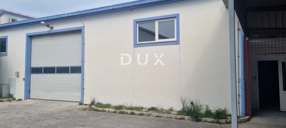 ZADAR, NOVI BOKANJAC - Prodamo skladiščno poslovne prostore!