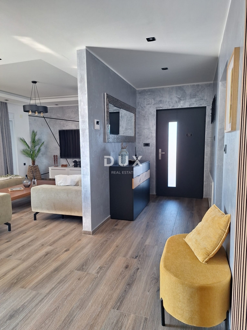 Hiša Novi Vinodolski, 391,72m2