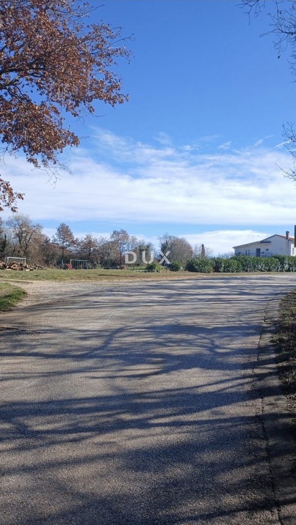 ISTRA, ŽMINJ - Investicijsko zemljišče 5.500 m² z možnostjo preureditve