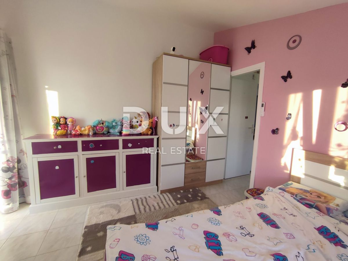 ISTRA, PULA - Družinska hiša na mirni lokaciji