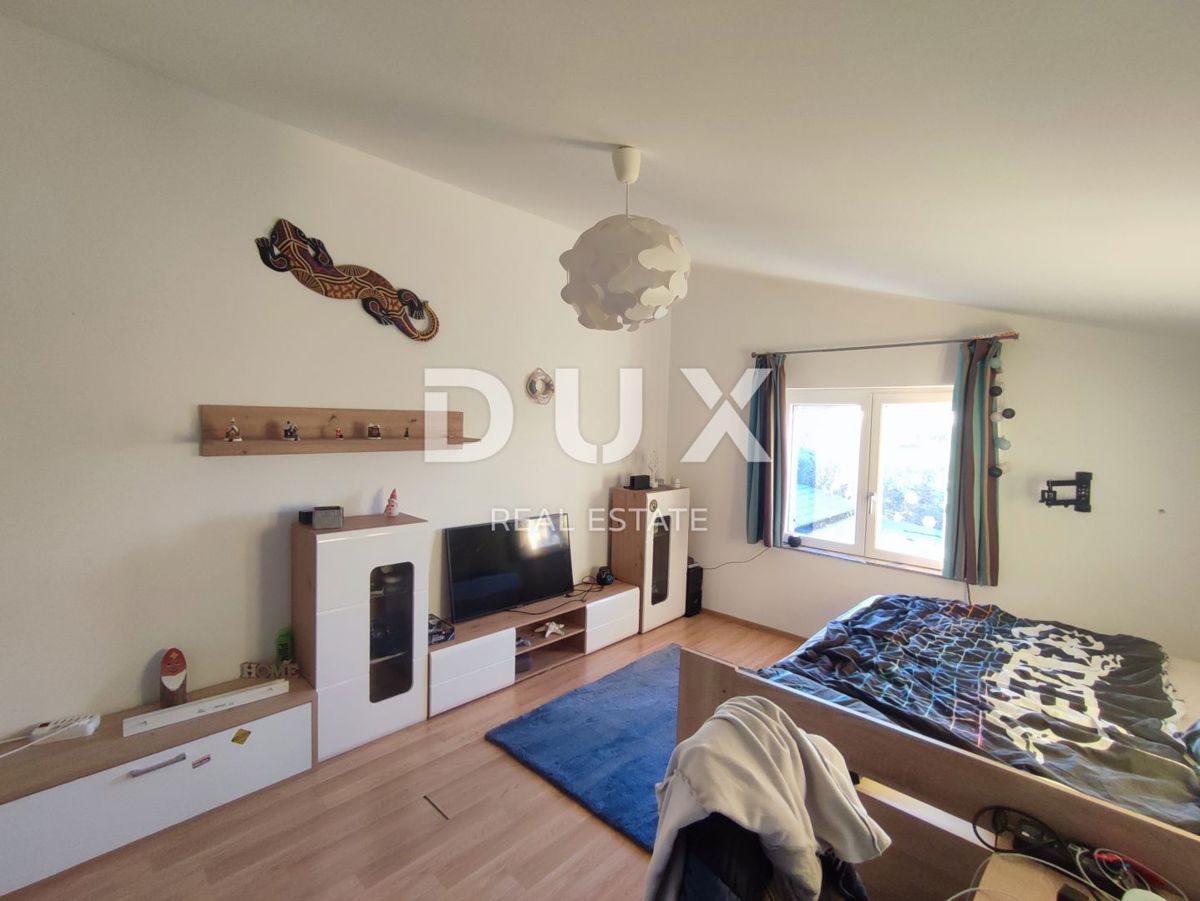 ISTRA, PULA - Družinska hiša na mirni lokaciji