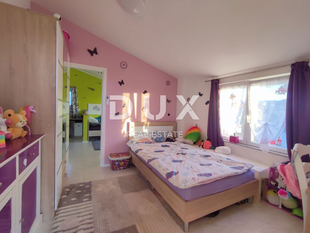 ISTRA, PULA - Družinska hiša na mirni lokaciji