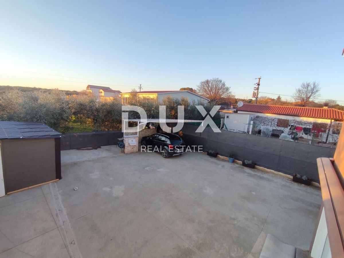 ISTRA, PULA - Družinska hiša na mirni lokaciji