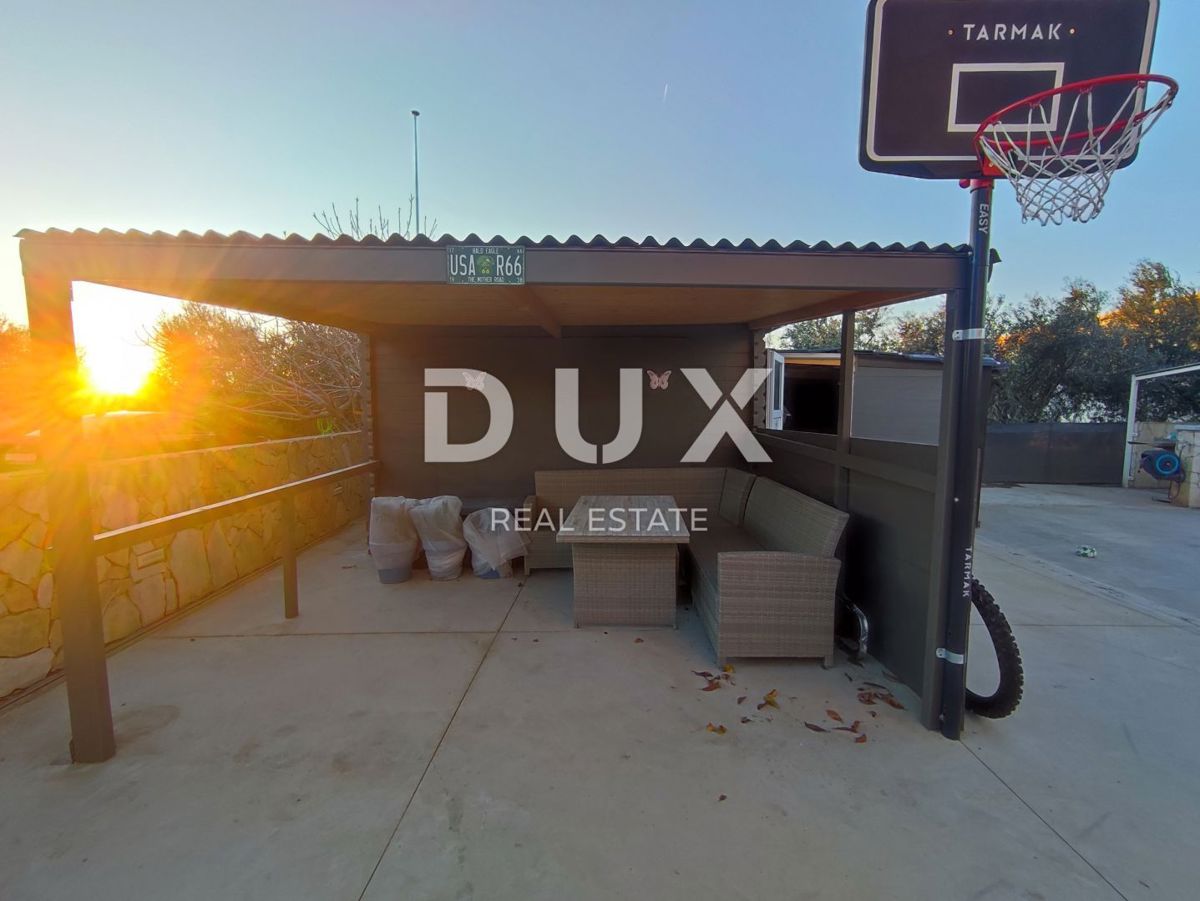 ISTRA, PULA - Družinska hiša na mirni lokaciji