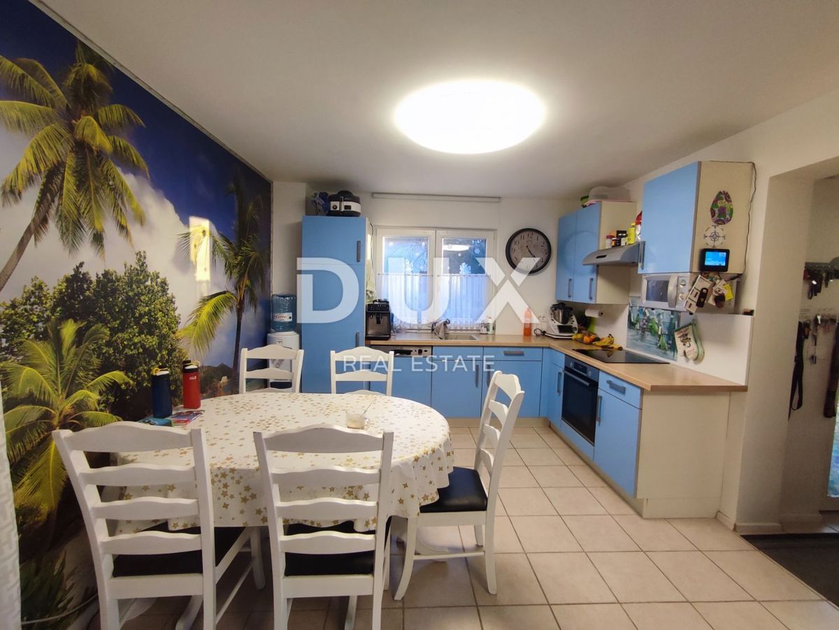 ISTRA, PULA - Družinska hiša na mirni lokaciji