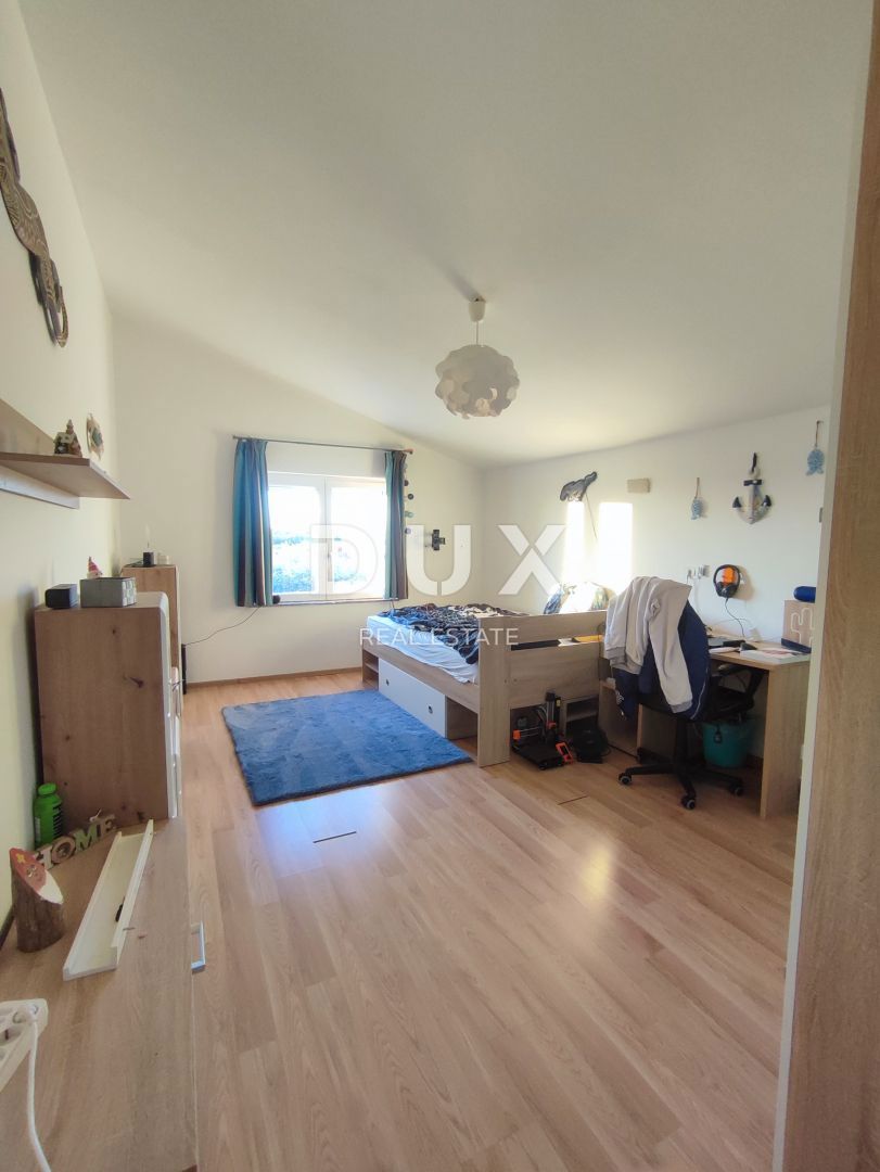 ISTRA, PULA - Družinska hiša na mirni lokaciji