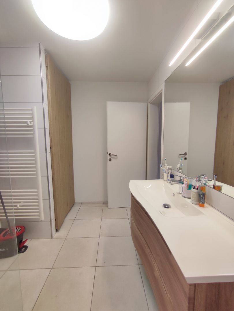 ISTRA, PULA - Družinska hiša na mirni lokaciji