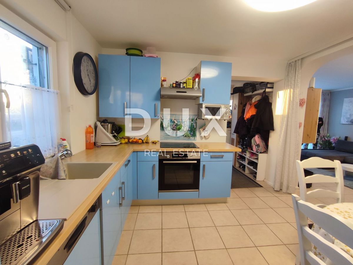 ISTRA, PULA - Družinska hiša na mirni lokaciji