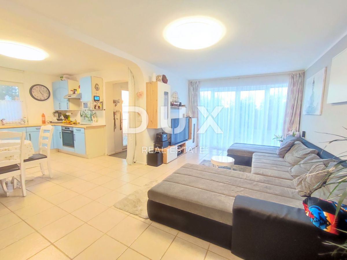 ISTRA, PULA - Družinska hiša na mirni lokaciji