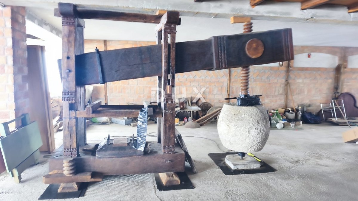 Poslovni prostor Vrhovčak, Samobor - Okolica, 3.892m2