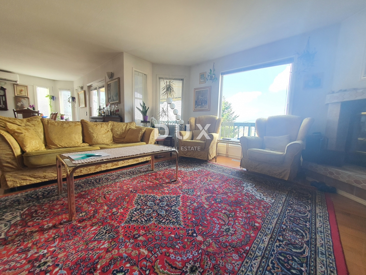 ZAGREB, VRHOVEC - ekskluzivna rezidenca in investicijska priložnost - dve hiši z bazenom in vrtom