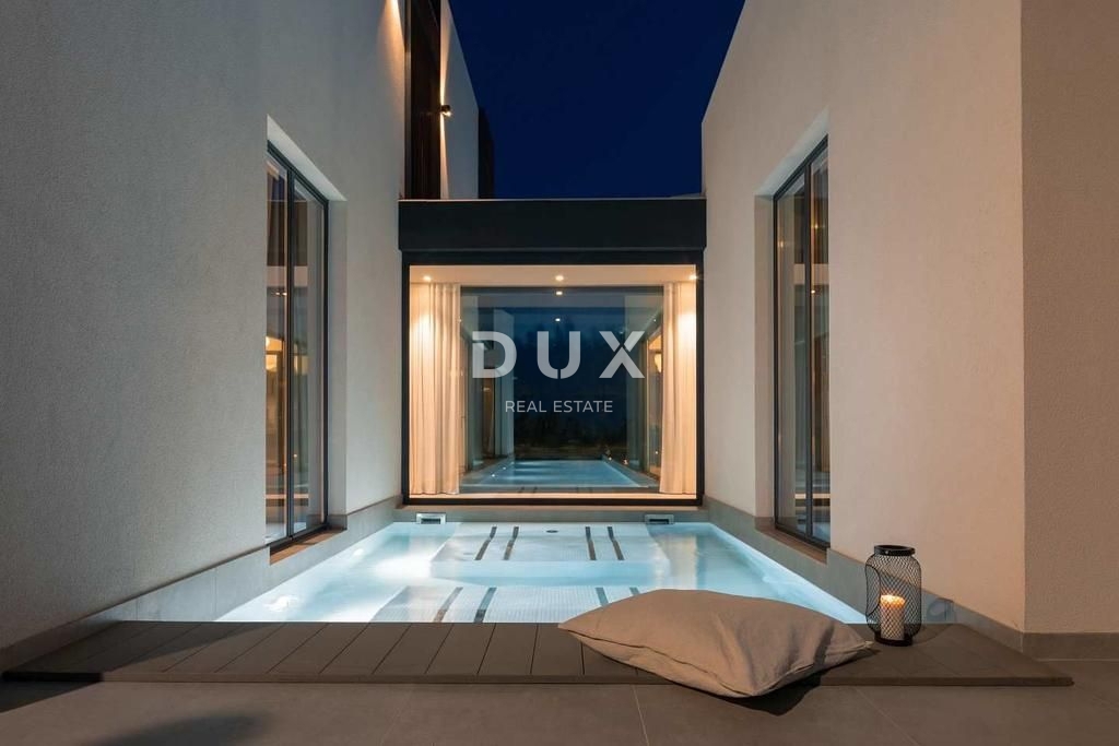 ISTRA, POREČ - Moderna vila z bazenom