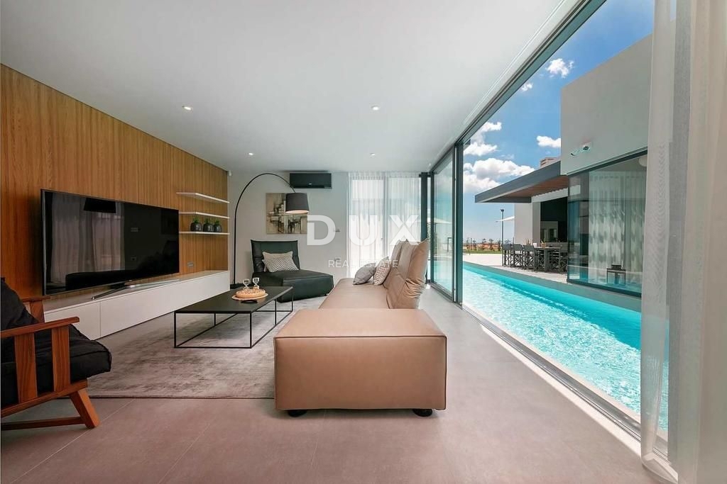 ISTRA, POREČ - Moderna vila z bazenom