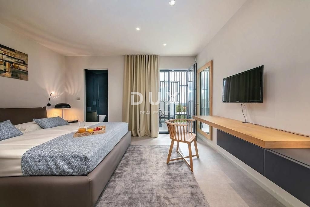 ISTRA, POREČ - Moderna vila z bazenom