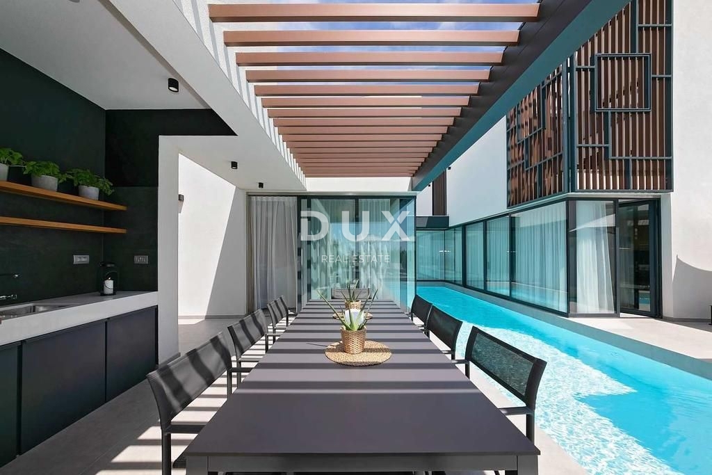 ISTRA, POREČ - Moderna vila z bazenom